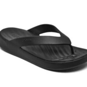 NWT crocs women’s getaway low casual flip flop sandals size 8